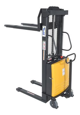 Apilador con elevador motorizado